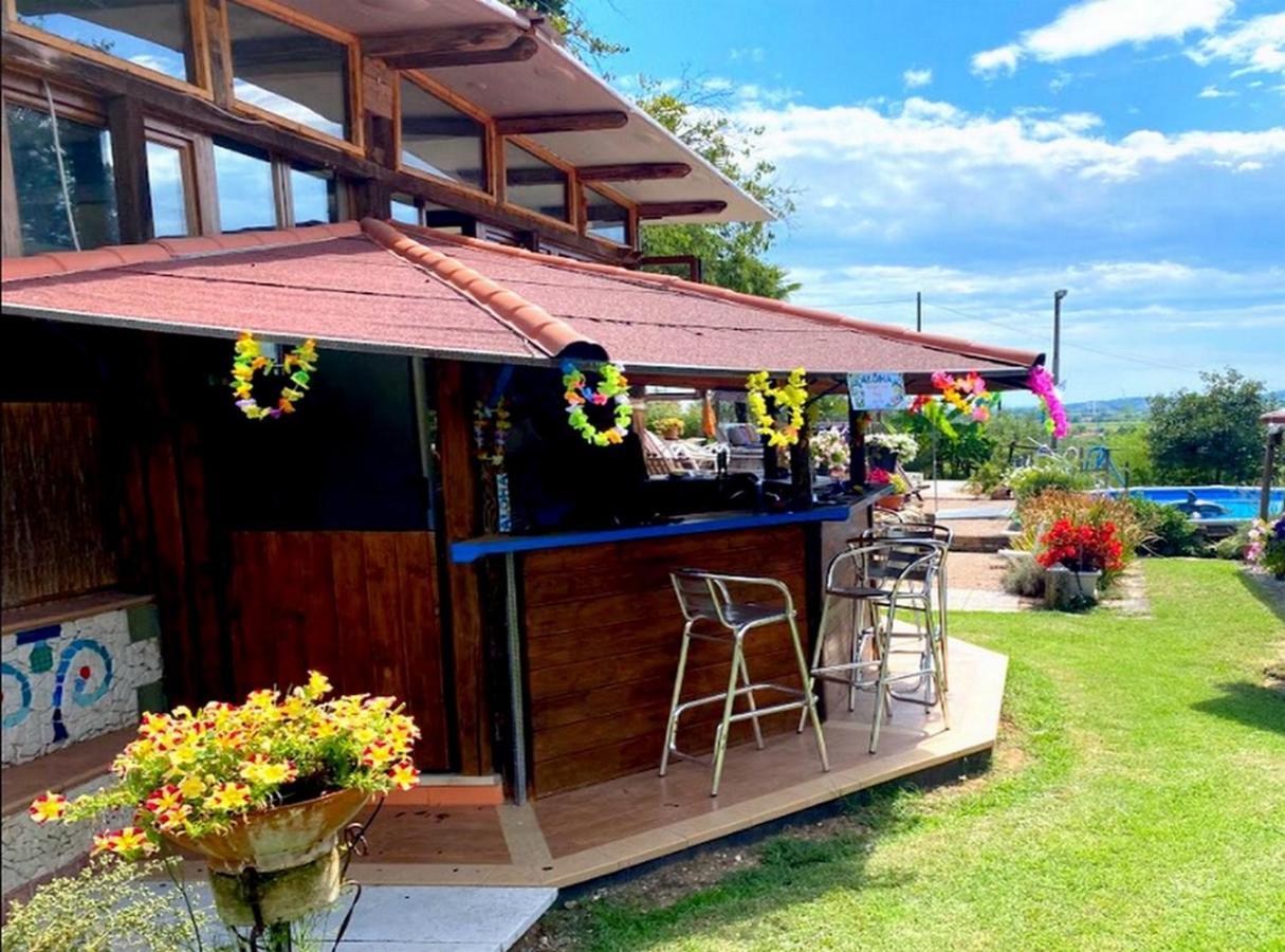 Brojo Hill Acomodação com café da manhã Longare Exterior foto